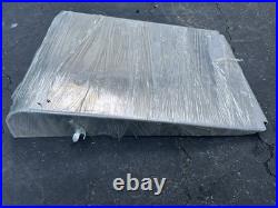 15-06894M001 Peterbilt 579 Aluminum Battery Box Cover/ New In Box / Paccar