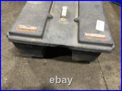 2006 Freightliner COLUMBIA 120 Aluminum/Poly Battery Box Length 32.00 Widt