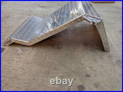 ALUMINUM Battery Box Cover Compatible with Kenworth K097846 K100, T370, T800, T8