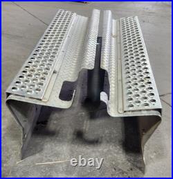Blemished Used/take Off- Aluminum Tread Plate Battery/tool Box Cover-kenworth
