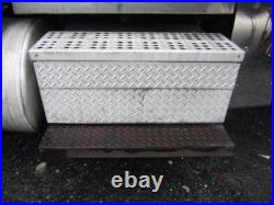 FREIGHTLINER FLD132 CLASSIC XL BATTERY BOX Right 3853584