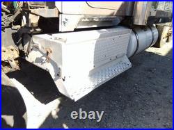 INTERNATIONAL 9900I BATTERY BOX Left 3856231