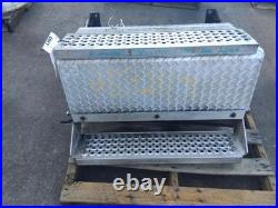 International 9200i Battery Box 3811562