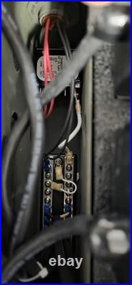 NOS Aluminum Box 6-Battery Power Supply, Holds 6 x BA5590B/U