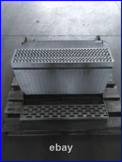 Peterbilt 378 Battery Box Step 3822407