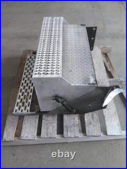 Peterbilt 378 Battery Box Step 3822407