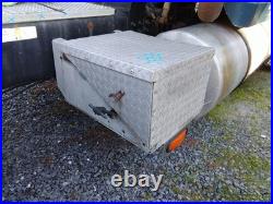 Replaces 1989 WHITE/GMC WIA BATTERY BOX 3857522