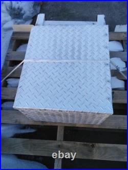 Replaces 1989 WHITE/GMC WIA BATTERY BOX 3857522