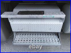 Replaces 2009 FREIGHTLINER CASCADIA 125 BATTERY BOX, FL