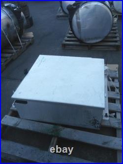 Replaces 2015 PETERBILT 579 BATTERY BOX, MD