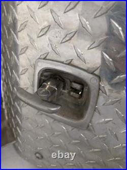 Used Freightliner 19.92 2 Tread Aluminum Battery Box Cover P/N A06-88242-016 Used Freightliner 19.92 2 Tread Aluminum Battery Box Cover P/N A06-88242-016